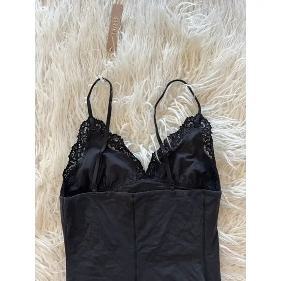 Skims Fits Everybody Lace Triangle Onesie Onyx Size Medium - Picture 9 of 12